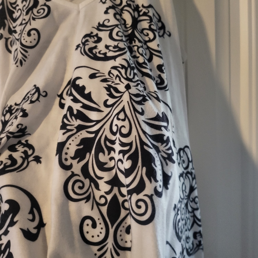 Damask Tank Top - Picture 2 of 4